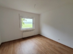 Schlafzimmer - Schöne 2-Zimmer-Single-Wohnung in Wolfsburg-Neuhaus