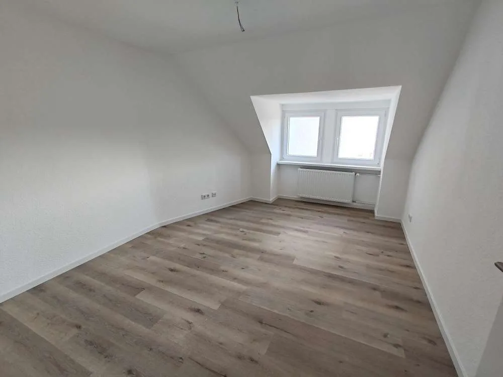 Schlafzimmer DG links