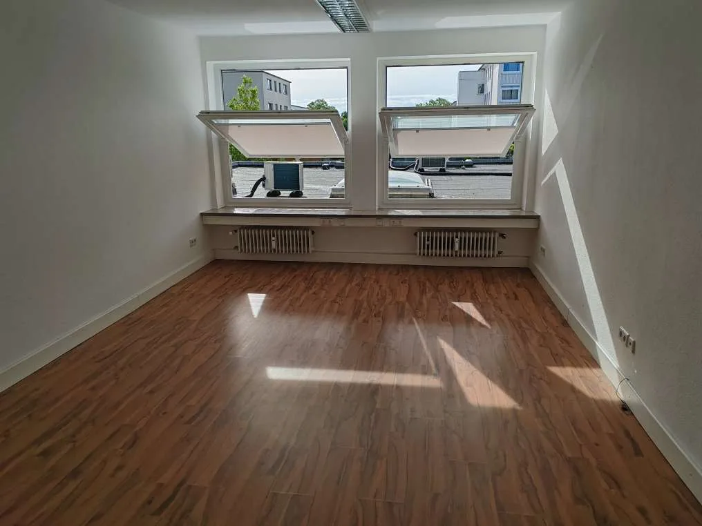 Büro 4