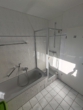 Badezimmer mit Dusche und Wanne - 3-Zimmer-Wohung mit Balkon