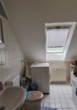 Badezimmer - vermietete 2-Zimmer-Dachgeschoßwohnung zur Kapitalanlage
